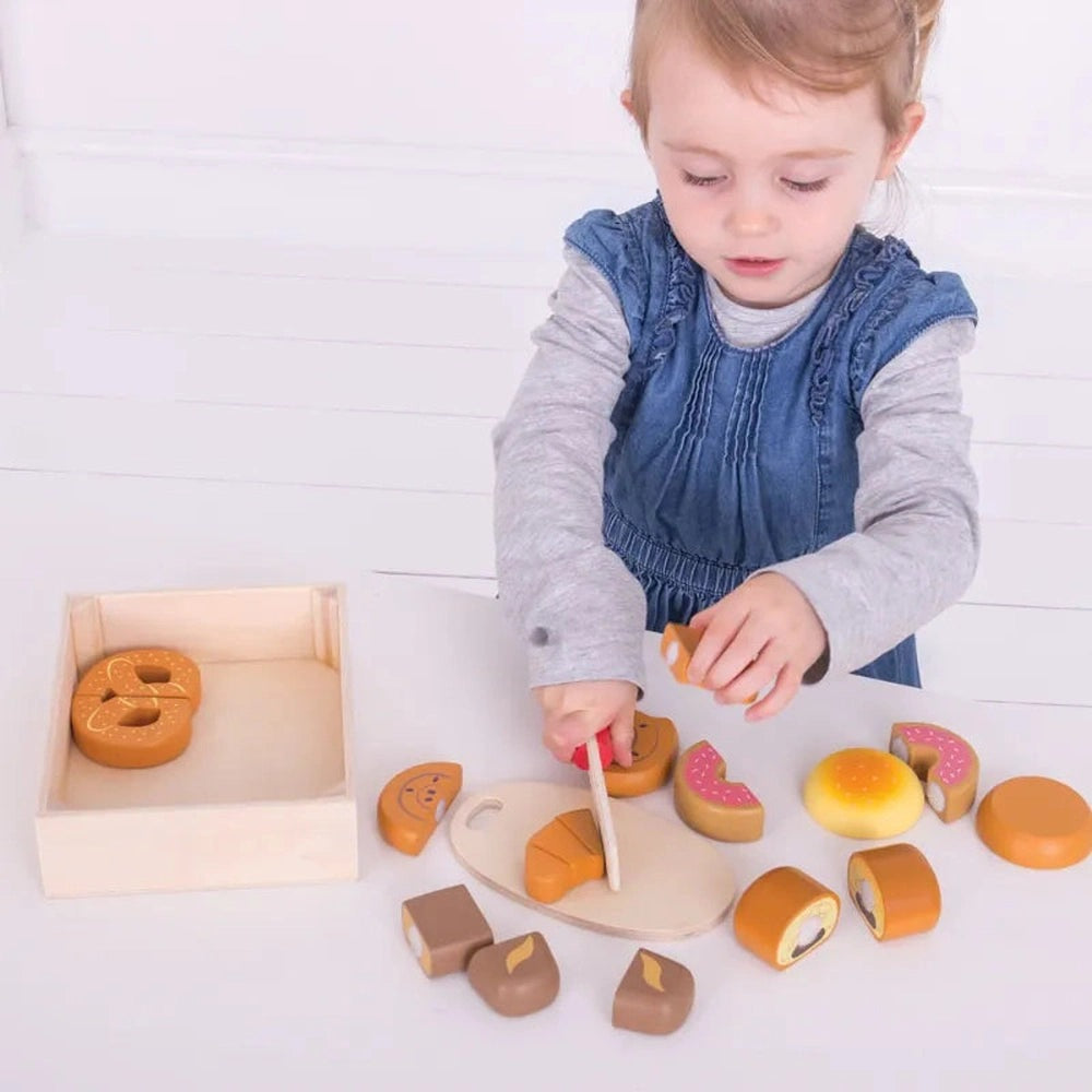 Cutting Bread & Pastries Crate 2